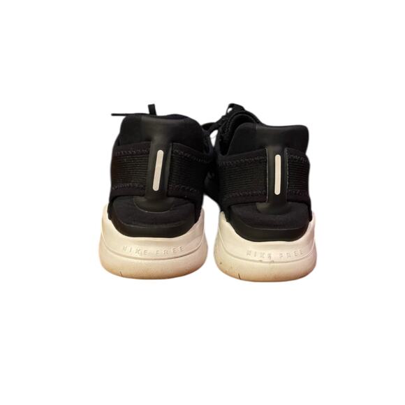 Nike Free RN black and gold women’s 7.5 - Picture 3 of 4